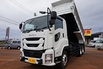 ギガ 10.6t 3軸 2デフ ロング ダンプ 380ps