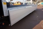 フォワード 5.1t 増トン ワイドベッド付 ユニック4段クレーン付 Rエアサス 240ps 未使用車