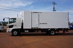 レンジャー 2.6t 4WD 標準ベッド付 低温冷凍車 スタンバイ付 220ps