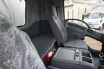 フォワード 2.75t ワイドベッド付 アルミウイング Rエアサス 未使用車 240ps