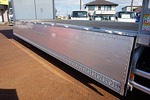 フォワード 2.9t ワイドベッド付 アルミウイング 210ps