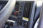 フォワード 2.75t ワイドベッド付 アルミウイング Rエアサス 210ps