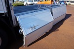 エルフ 2t FFL 標準 2段アルミブロック 平ボディ 新免許対応車(総重量5t未満)