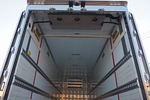 ギガ 13.6t 4軸 低温冷凍車 2エバ仕様 総輪エアサス 380ps