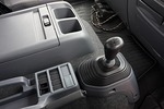 フォワード 2.6t ワイドベッドレス 低温冷凍車 格納ゲート付 Rエアサス 210ps