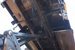 ギガ 8.7t 3軸 2デフ ダンプ 380ps