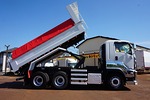 ギガ 9.1t 3軸 2デフ ダンプ 380ps