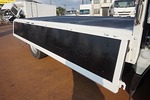 エルフ 2t FFL 標準 平ボディ 新免許対応車(総重量5t未満)