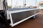 エルフ 2t FFL 標準 平ボディ 新免許対応車(総重量5t未満)