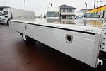 フォワード 4.25t ワイドベッドレス アルミブロック 平ボディ 190ps