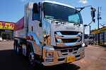 ギガ 9.2t 3軸 2デフ ダンプ 380ps