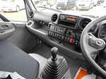 デュトロ 2t FJL 標準 Wキャブ 未使用車