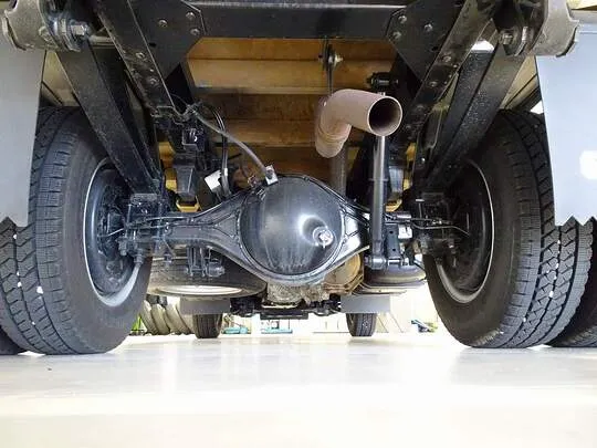 エルフ 2t 4WD FFL 標準セミロング 手動幌ウイング