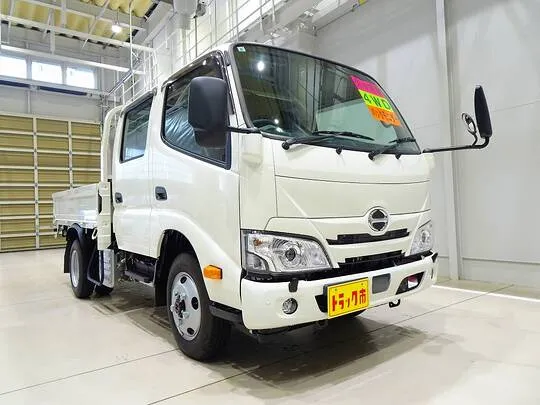 デュトロ 2t 4WD 高床 標準セミロング Wキャブ 未使用車
