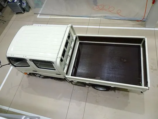 デュトロ 2t 4WD 高床 標準セミロング Wキャブ 未使用車