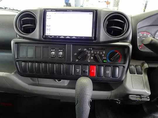ダイナ 1t 4WD FJL Sタイヤ Wキャブ