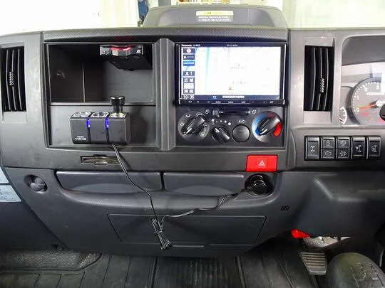 エルフ 1.55t 4WD FFL Wタイヤ Wキャブ