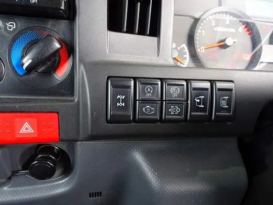 エルフ 1.55t 4WD FFL Wタイヤ Wキャブ
