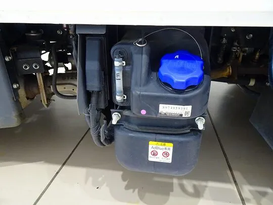 エルフ 1.55t 4WD FFL Wタイヤ Wキャブ