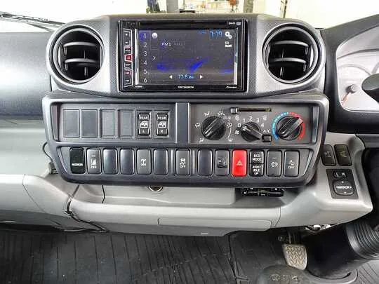 トヨエース 2t 4WD 高床 標準セミロング Wキャブ/垂直PG付