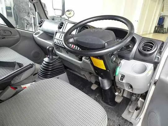 トヨエース 2t 4WD 高床 標準セミロング Wキャブ/垂直PG付