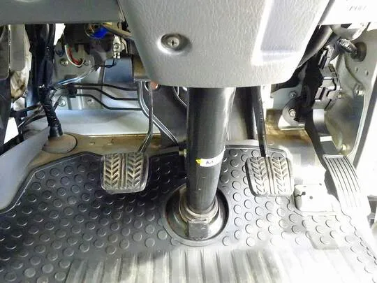 ボンゴトラック DX 1t 4ＷＤ Ｗタイヤ 平ボデー