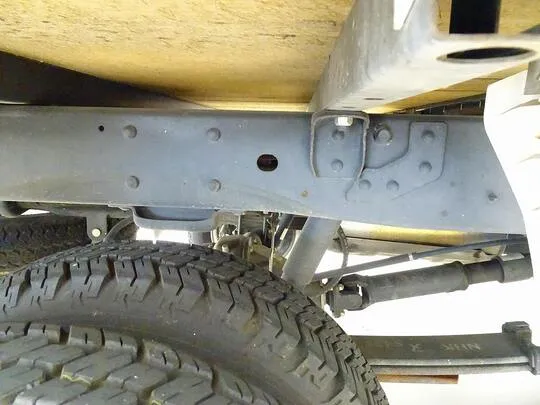 ボンゴトラック DX 1t 4ＷＤ Ｗタイヤ 平ボデー