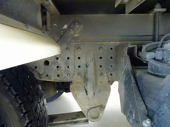 キャンター 1.35t 4WD 全低床 Wタイヤ 中温冷凍車