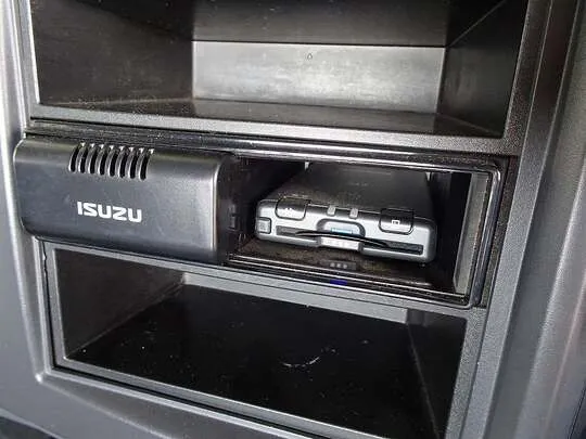 フォワード 3.5t 標準ベッドレス 平ボデー 210ps