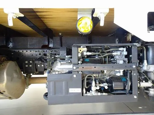 フォワード 3.5t 標準ベッドレス 平ボデー 210ps