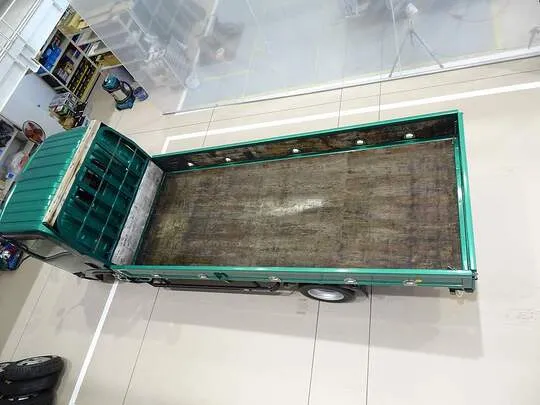 エルフ 2t FFL 標準ロング 平ボデー 総重量5t未満