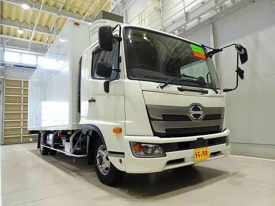 レンジャー 2.25t ワイドベッド付 低温冷凍車 格納ゲート付 リアエアサス 240ps