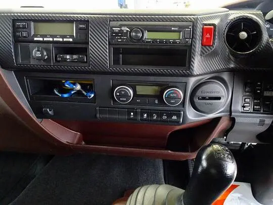 レンジャー 2.25t ワイドベッド付 低温冷凍車 格納ゲート付 リアエアサス 240ps