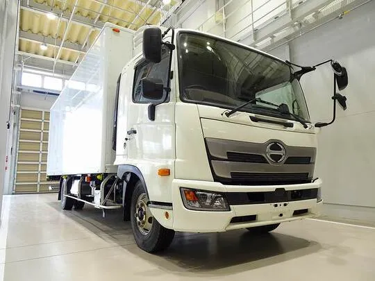 レンジャー 2.25t ワイドベッド付 低温冷凍車 格納ゲート付 リアエアサス 240ps