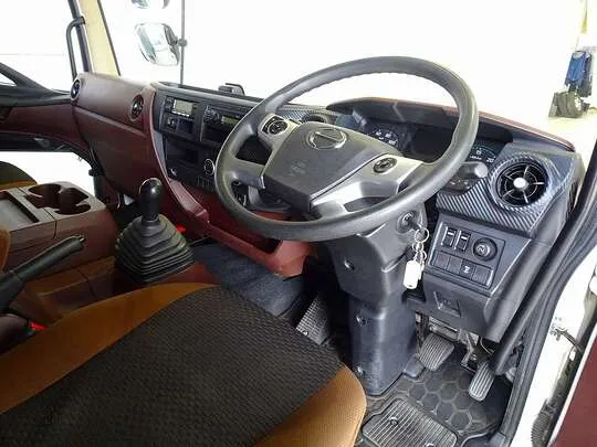 レンジャー 2.25t ワイドベッド付 低温冷凍車 格納ゲート付 リアエアサス 240ps