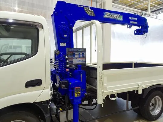 【年次点検済】デュトロ 2.85t FJL 標準セミロング タダノ4段クレーン付