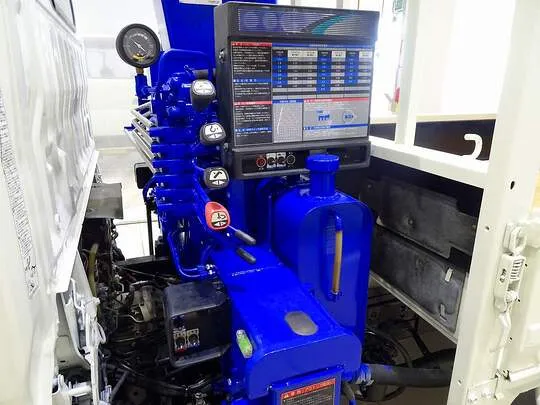 【年次点検済】デュトロ 2.85t FJL 標準セミロング タダノ4段クレーン付