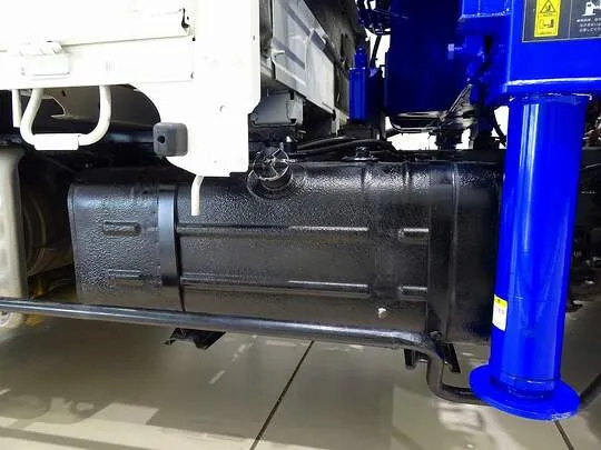 【年次点検済】デュトロ 2.85t FJL 標準セミロング タダノ4段クレーン付