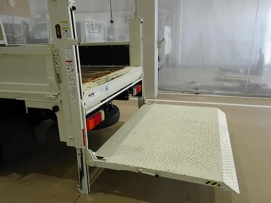 トヨエース 2t 4WD 高床 標準セミロング Wキャブ/垂直PG付