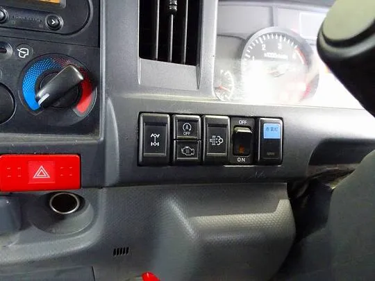 エルフ 1.15t 4WD FFL Sタイヤ Wキャブ