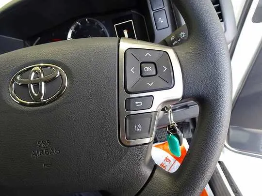 ハイエースバン DX GLパッケージ 1t 4WD 3/6人乗り 5ドア 未使用車