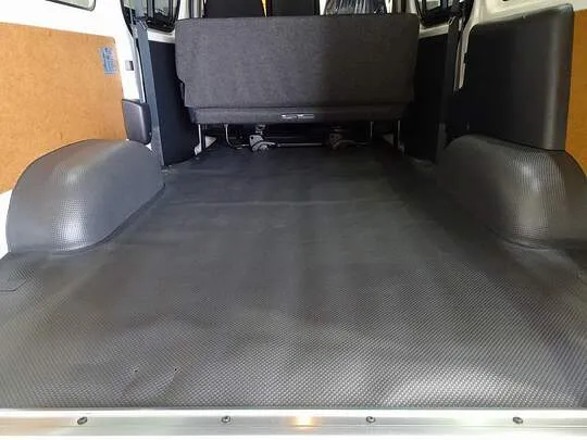 ハイエースバン DX GLパッケージ 1t 4WD 3/6人乗り 5ドア 未使用車