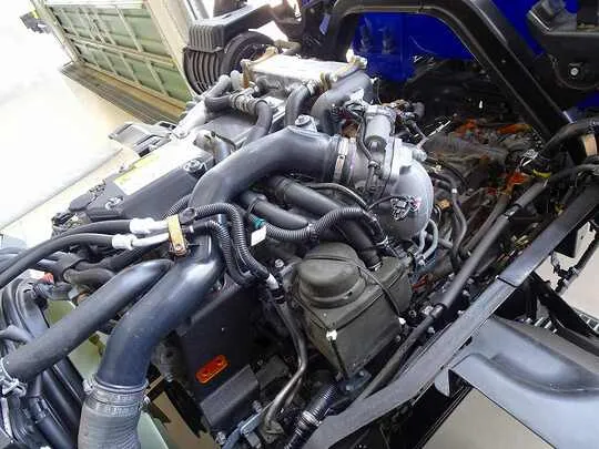 【年次点検済】フォワード 4.8t 増トン 標準ベッド付 タダノ4段クレーン付 240ps