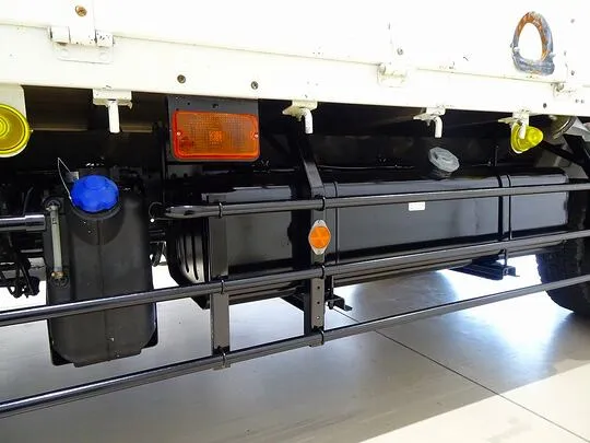 【年次点検済】フォワード 4.8t 増トン 標準ベッド付 タダノ4段クレーン付 240ps