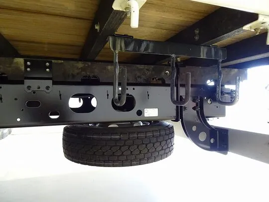【年次点検済】フォワード 4.8t 増トン 標準ベッド付 タダノ4段クレーン付 240ps