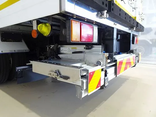 エルフ 3t 高床 ワイドロング 低温冷凍車 スタンバイ/格納ゲート付