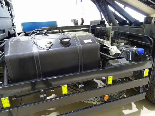 ギガ 9.2t 3軸 2デフ ダンプ 380ps