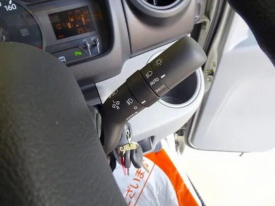 ダイナ 1.75t FJL Wタイヤ 平ボデー 未使用車