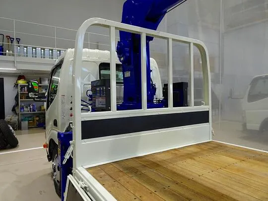 【年次点検済】デュトロ 2.85t FJL 標準セミロング タダノ4段クレーン付
