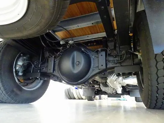 【年次点検済】デュトロ 2.85t FJL 標準セミロング タダノ4段クレーン付